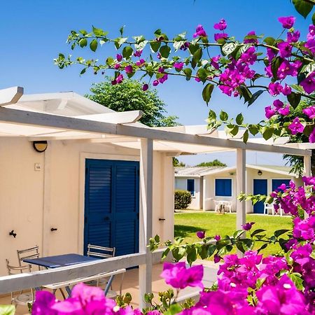 Fruit Village Mortelle Le Dune Beach Resort Bagian luar foto