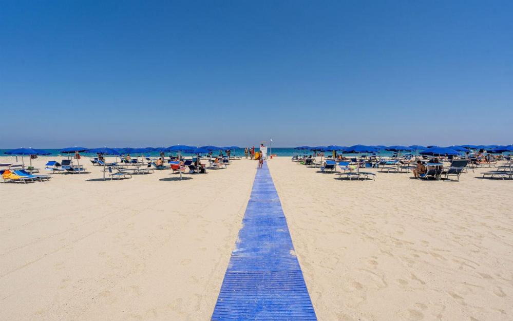 Fruit Village Mortelle Le Dune Beach Resort Bagian luar foto