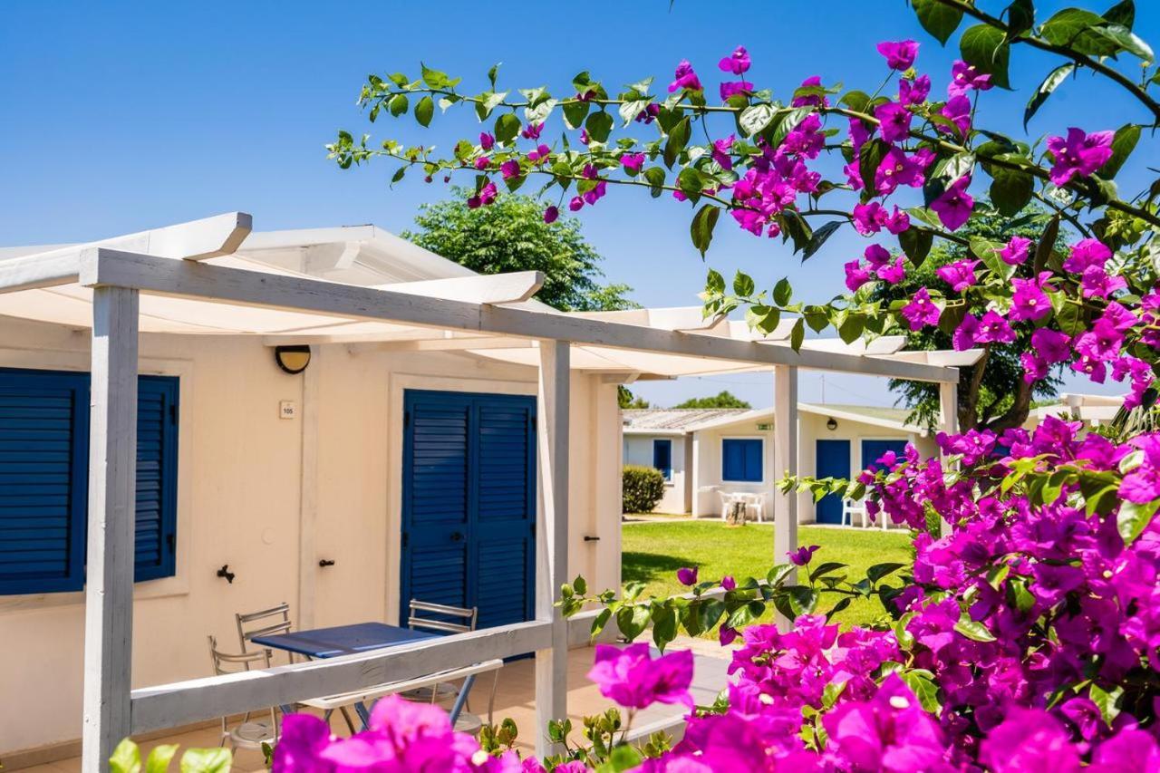 Fruit Village Mortelle Le Dune Beach Resort Bagian luar foto